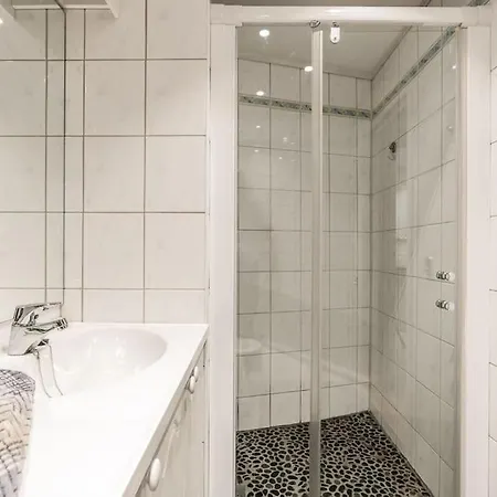 Flat In House With Outstanding Roof Terrace Appartement