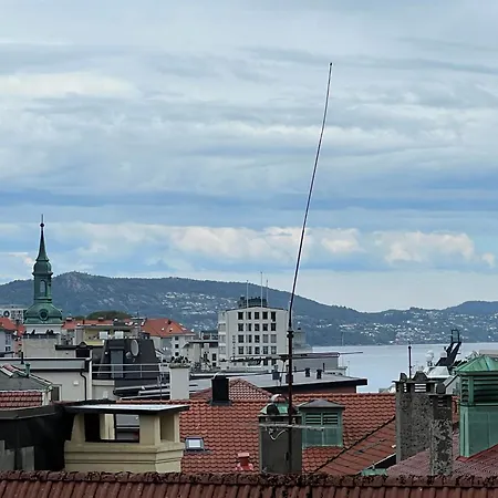 Lägenhet Flat In House With Outstanding Roof Terrace *